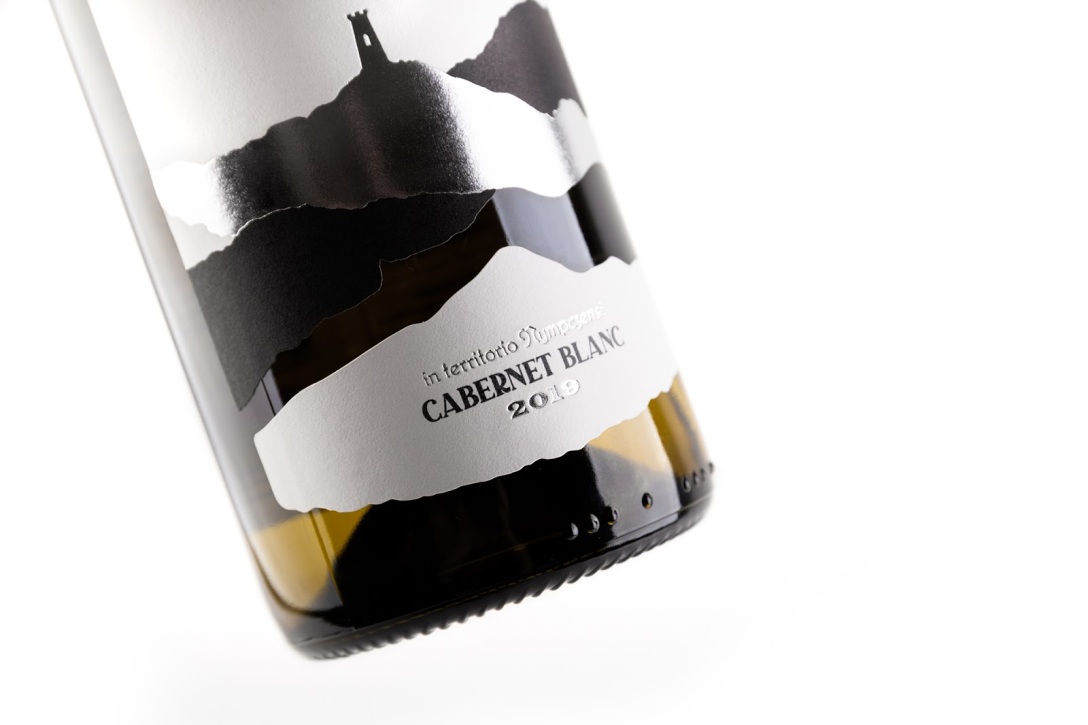 波兰获奖葡萄酒独特包装设计欣赏(图4)